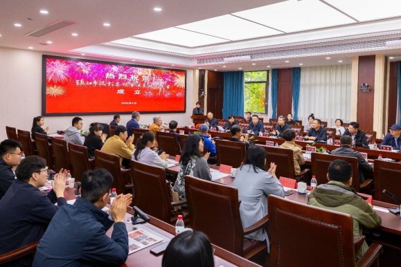 镇江摄影家协会法官摄影分会正式成立